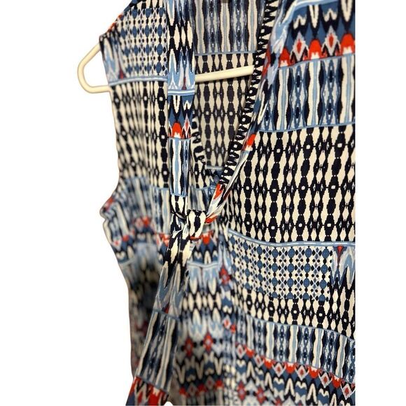 Relativity Sleeveless VNeck Button Down Blouse Women’s Size M Front Tie NWT - Picture 3 of 12